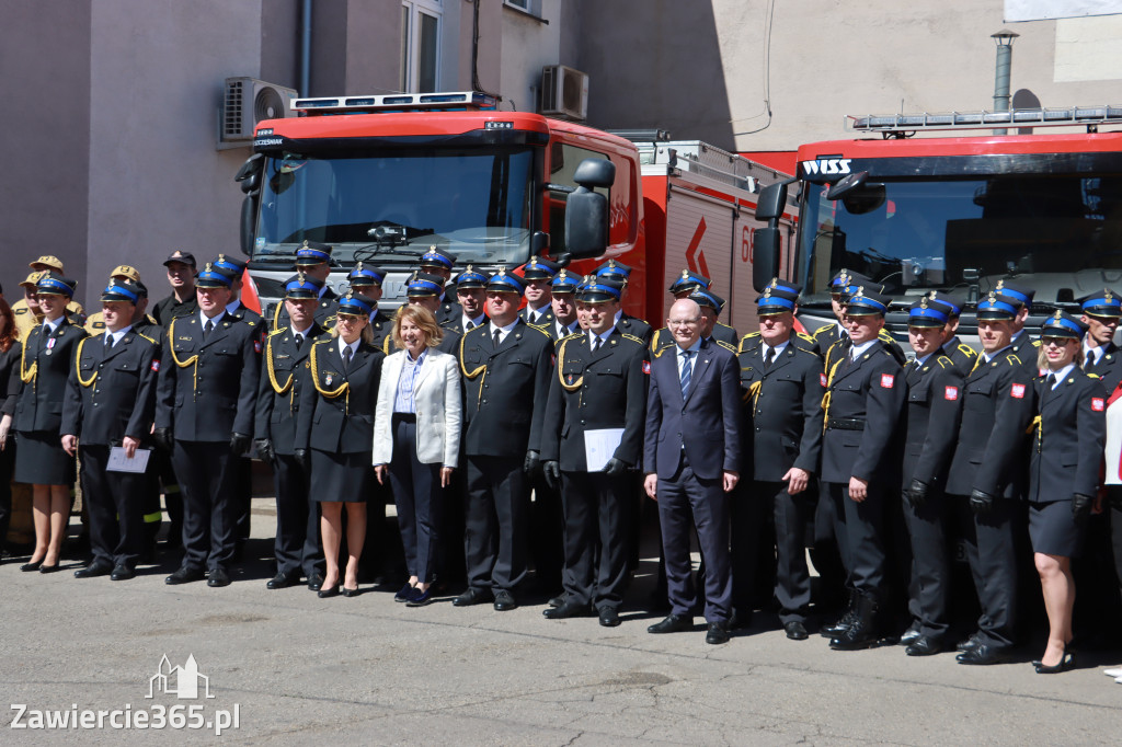 Fotorelacja: Powiatowe obchody Dnia Strażaka w Zawierciu