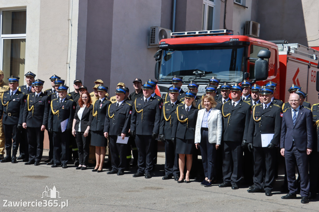 Fotorelacja: Powiatowe obchody Dnia Strażaka w Zawierciu