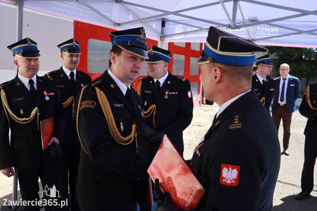 Fotorelacja: Powiatowe obchody Dnia Strażaka w Zawierciu