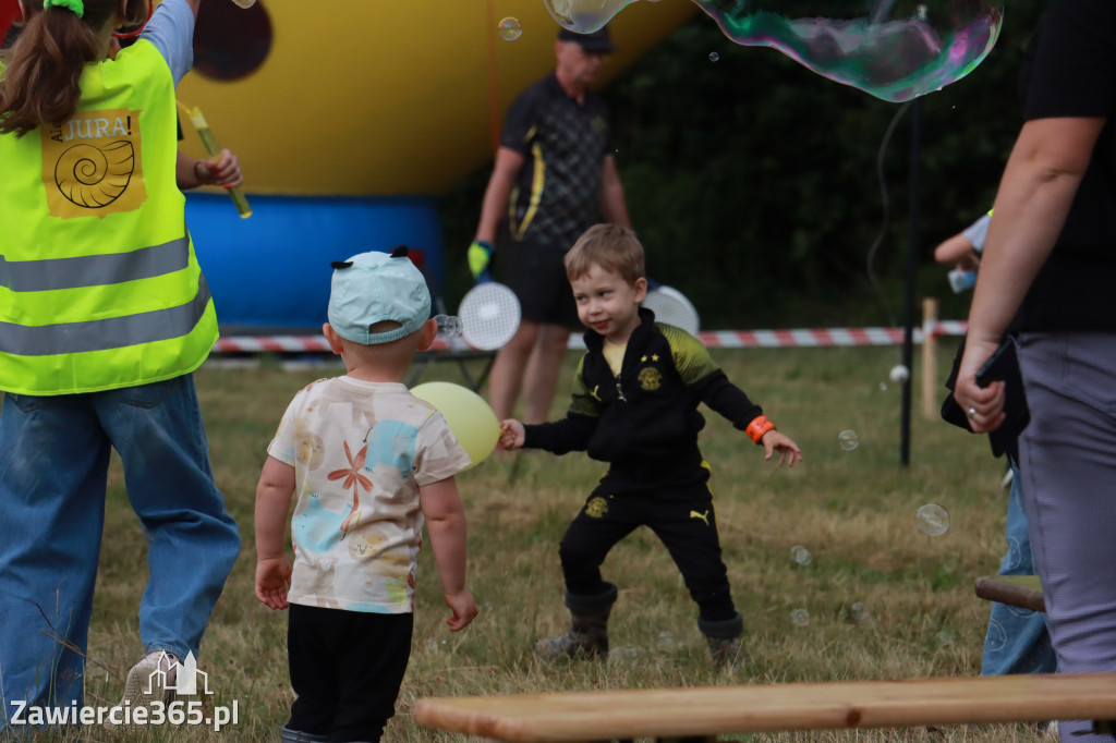 Fotorelacja: Impreza charytatywna w Niegowoniczkach.