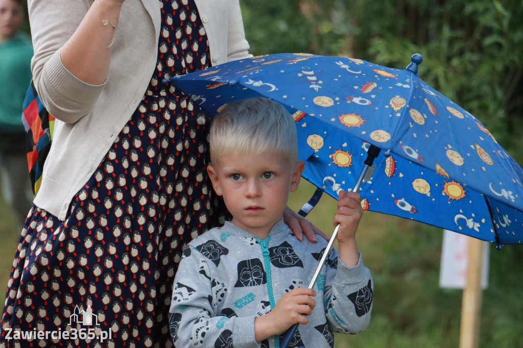 Fotorelacja: Impreza charytatywna w Niegowoniczkach.