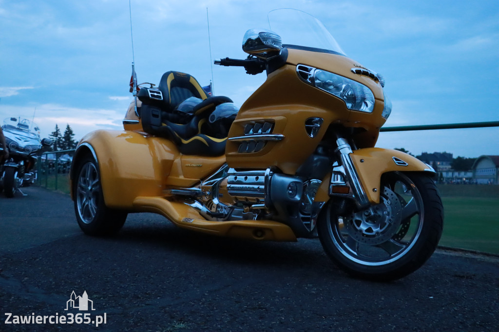 Fotorelacja: Nocna Parada Motocyklowa w Zawierciu