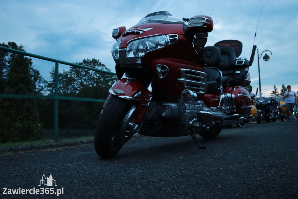 Fotorelacja: Nocna Parada Motocyklowa w Zawierciu