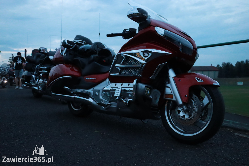 Fotorelacja: Nocna Parada Motocyklowa w Zawierciu