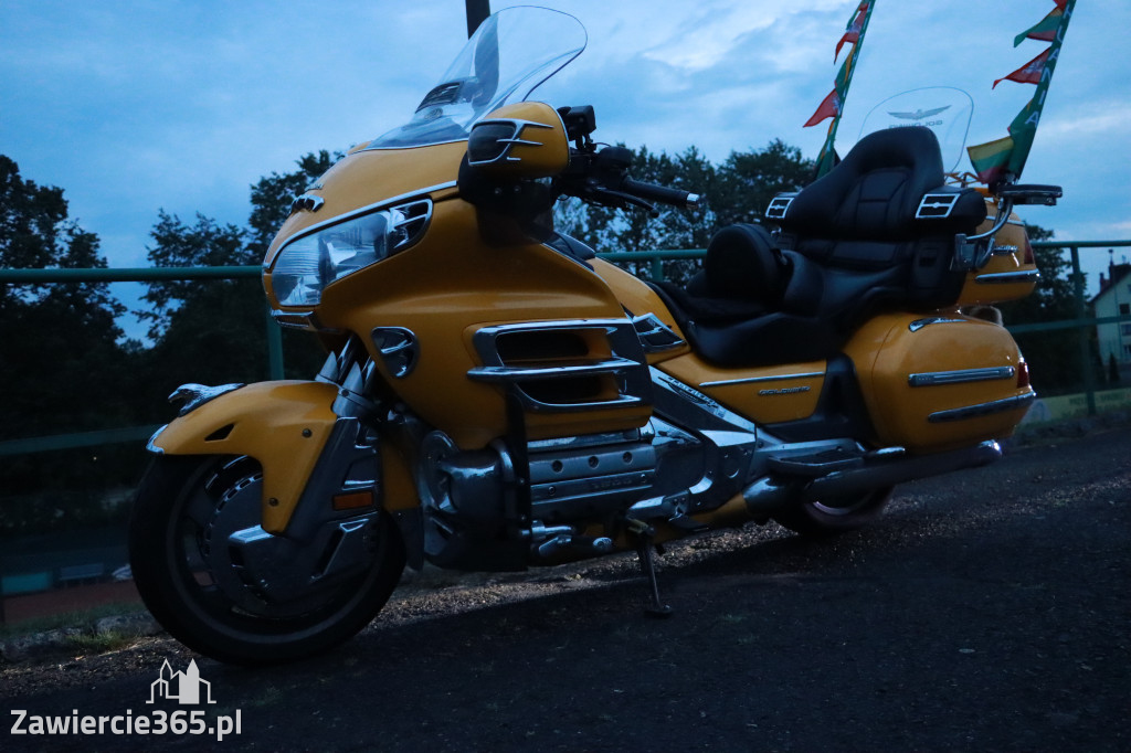 Fotorelacja: Nocna Parada Motocyklowa w Zawierciu