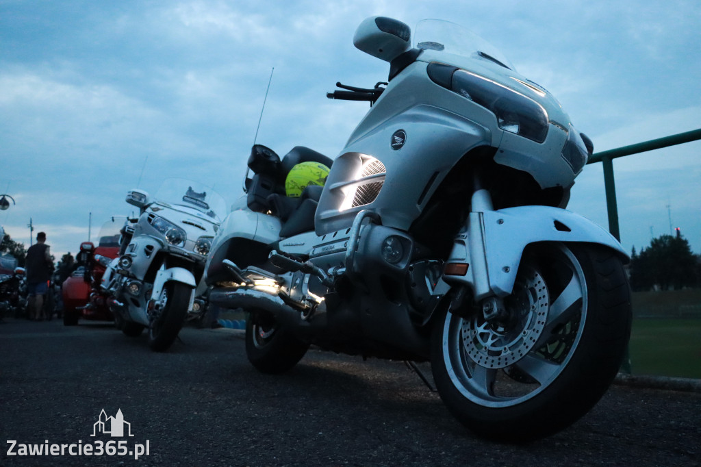 Fotorelacja: Nocna Parada Motocyklowa w Zawierciu