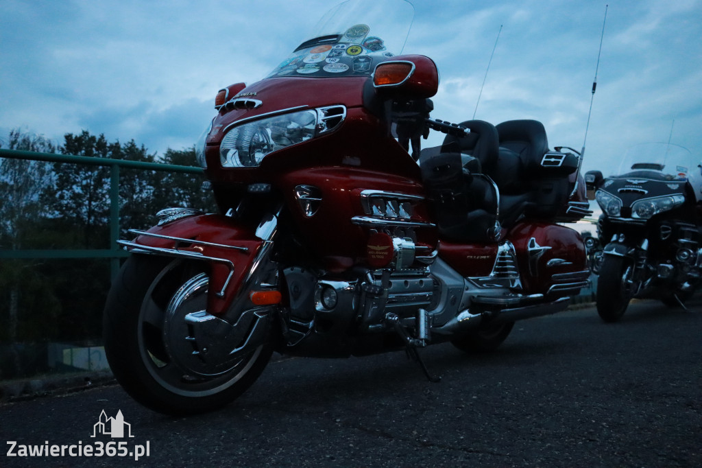 Fotorelacja: Nocna Parada Motocyklowa w Zawierciu