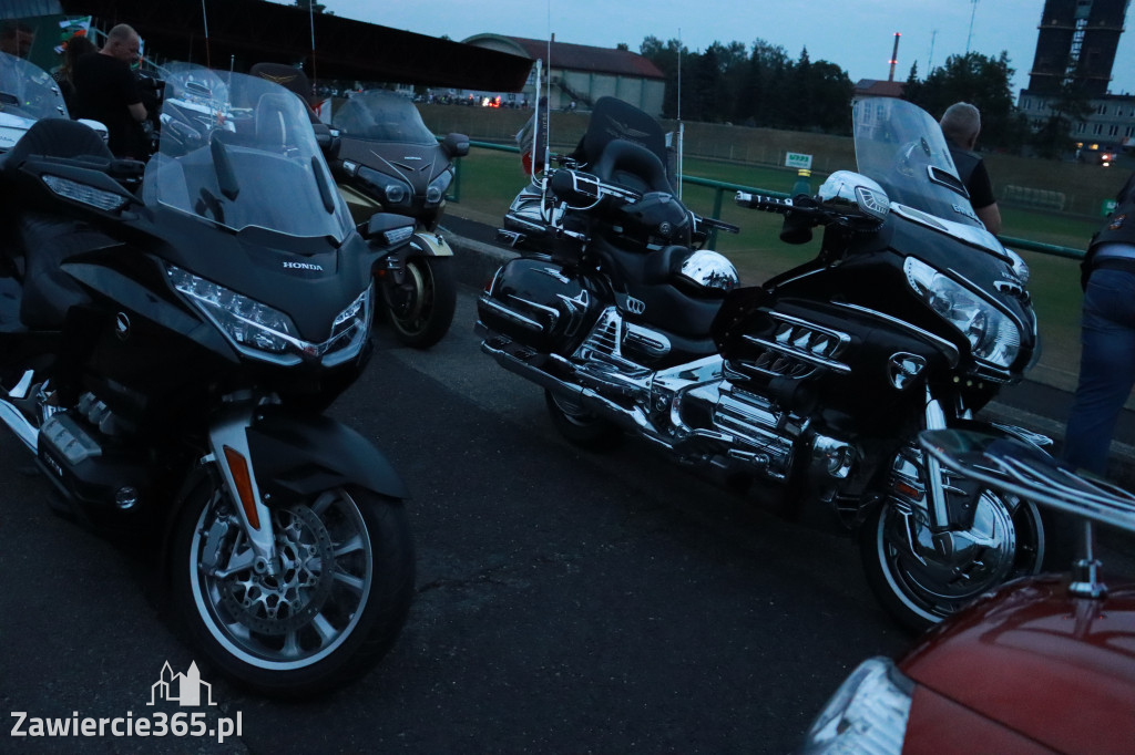 Fotorelacja: Nocna Parada Motocyklowa w Zawierciu