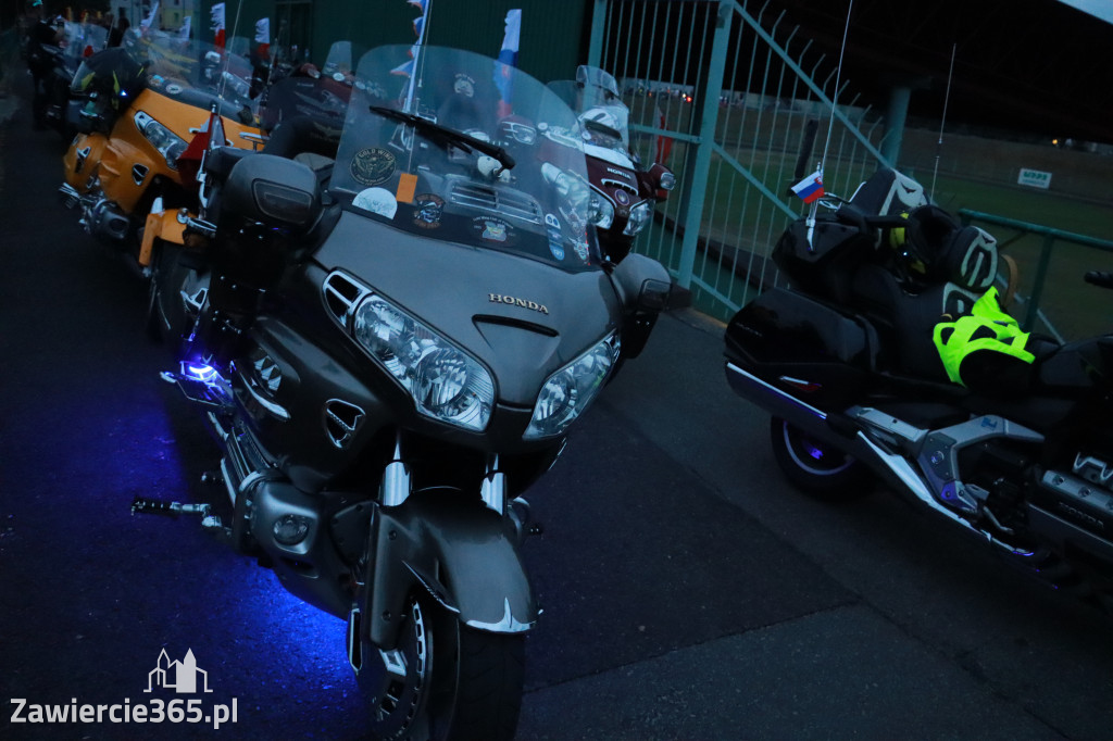 Fotorelacja: Nocna Parada Motocyklowa w Zawierciu