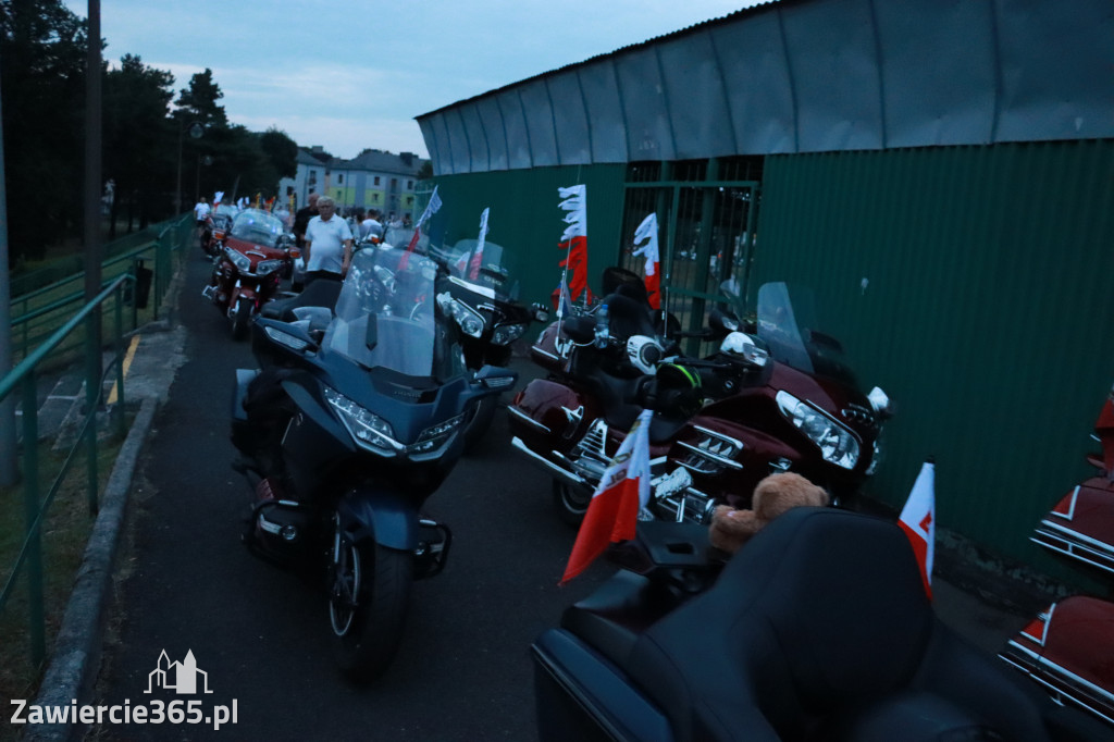 Fotorelacja: Nocna Parada Motocyklowa w Zawierciu