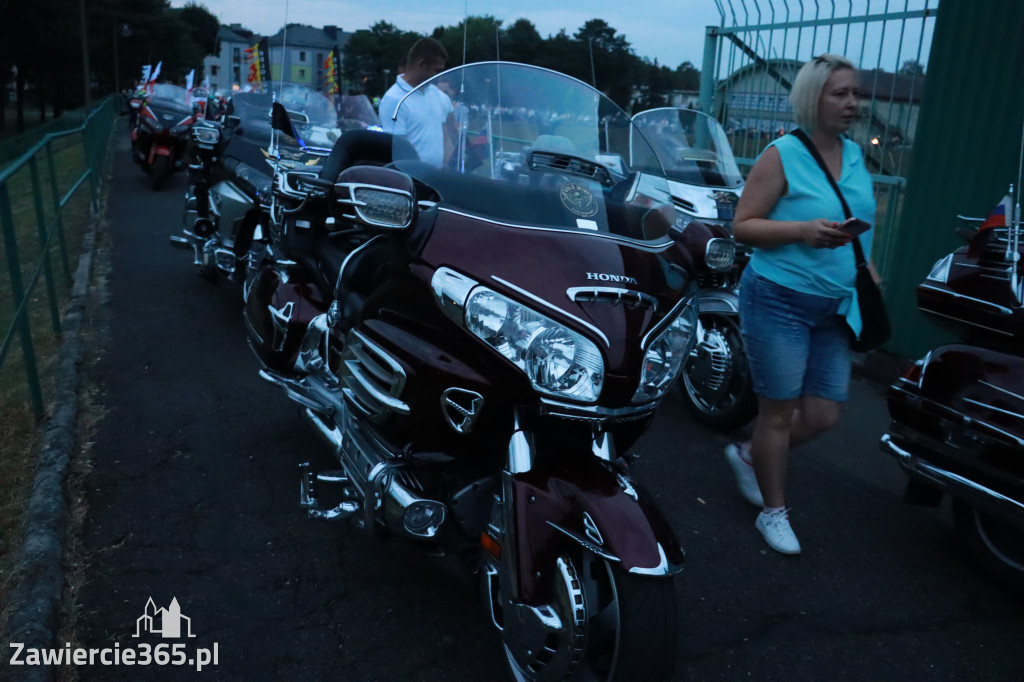 Fotorelacja: Nocna Parada Motocyklowa w Zawierciu