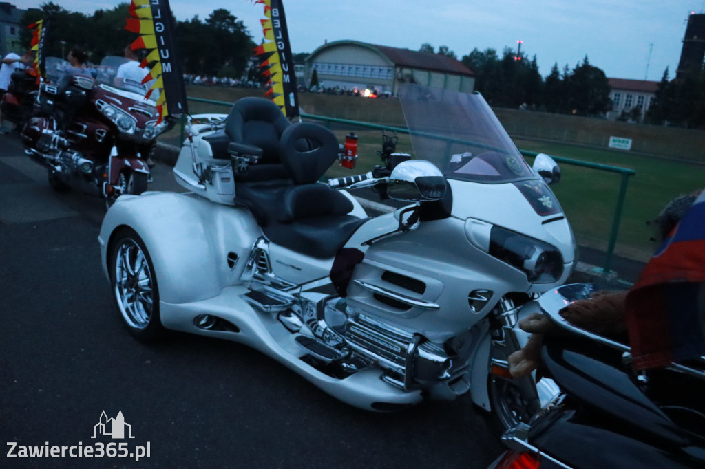 Fotorelacja: Nocna Parada Motocyklowa w Zawierciu
