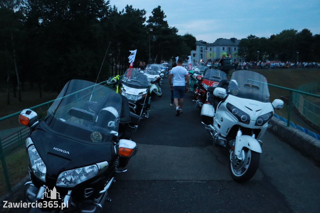 Fotorelacja: Nocna Parada Motocyklowa w Zawierciu