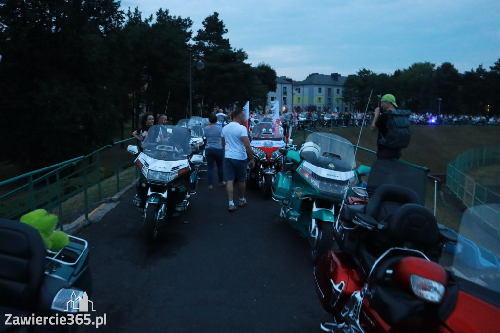 Fotorelacja: Nocna Parada Motocyklowa w Zawierciu