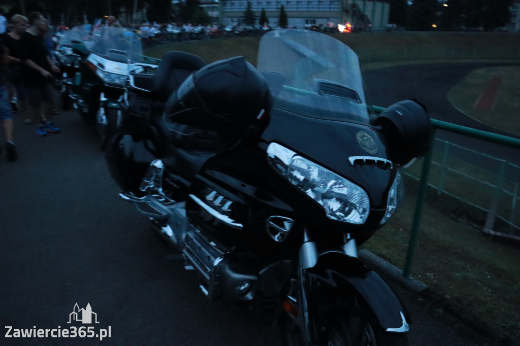 Fotorelacja: Nocna Parada Motocyklowa w Zawierciu
