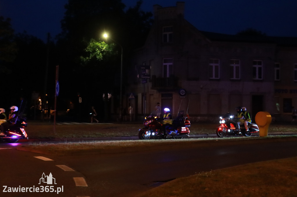 Fotorelacja: Nocna Parada Motocyklowa w Zawierciu