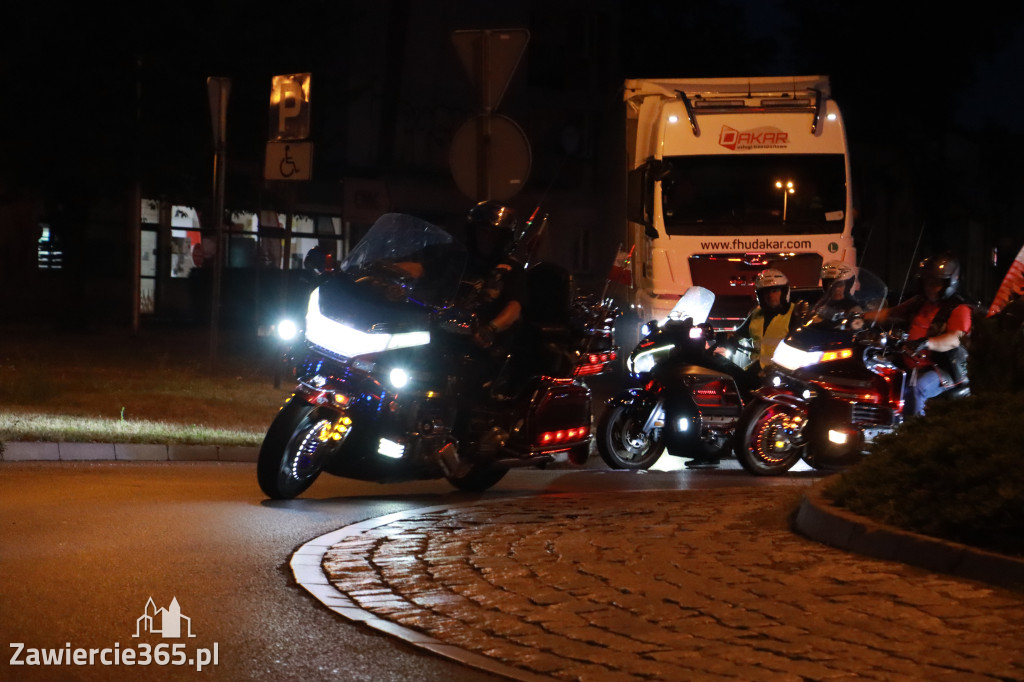 Fotorelacja: Nocna Parada Motocyklowa w Zawierciu