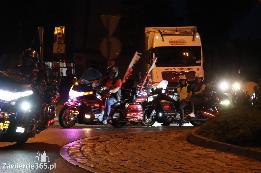 Fotorelacja: Nocna Parada Motocyklowa w Zawierciu