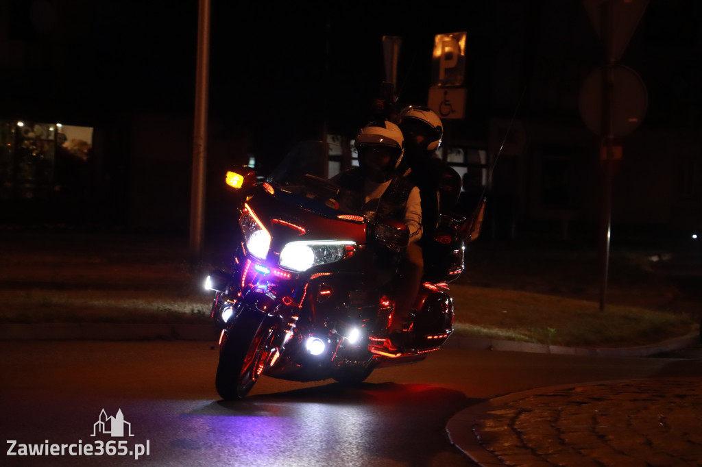 Fotorelacja: Nocna Parada Motocyklowa w Zawierciu