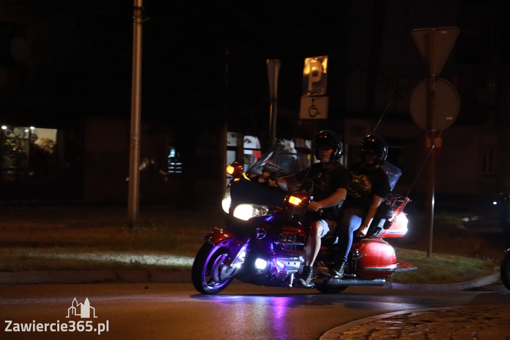 Fotorelacja: Nocna Parada Motocyklowa w Zawierciu