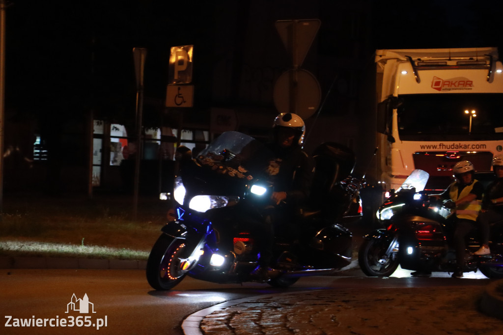 Fotorelacja: Nocna Parada Motocyklowa w Zawierciu