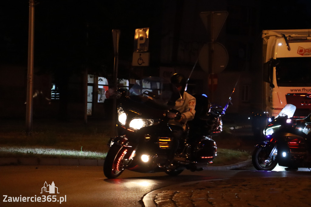 Fotorelacja: Nocna Parada Motocyklowa w Zawierciu