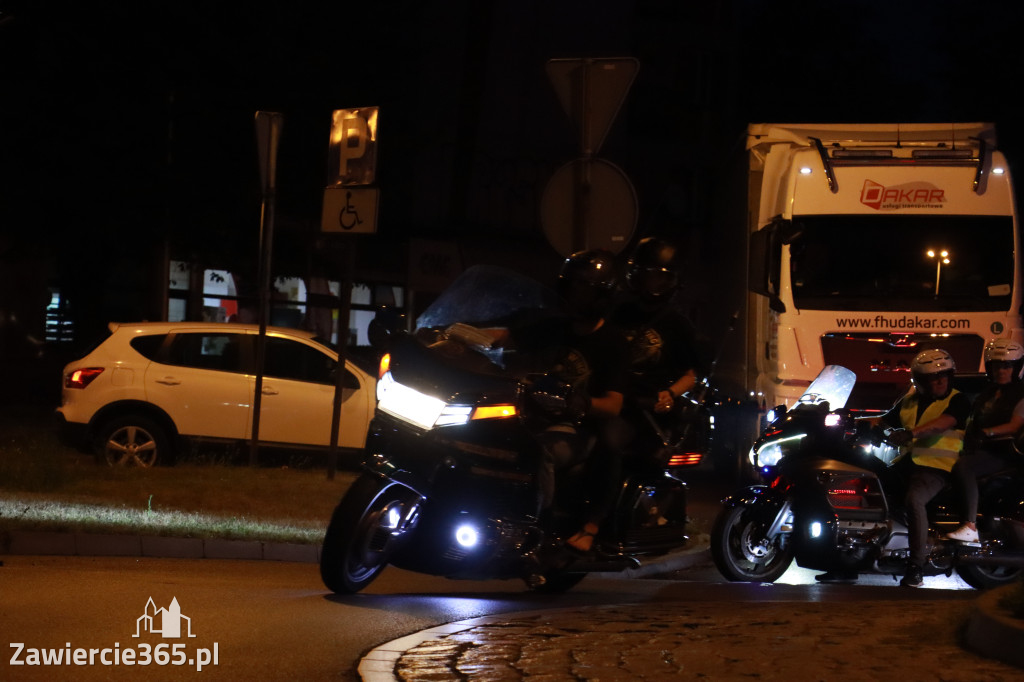Fotorelacja: Nocna Parada Motocyklowa w Zawierciu