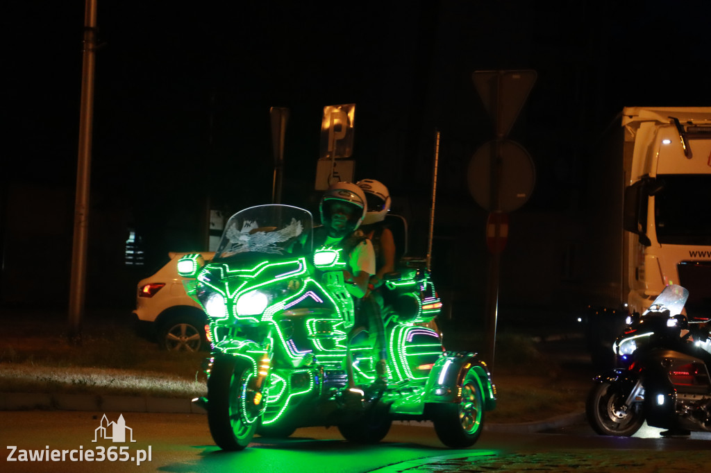 Fotorelacja: Nocna Parada Motocyklowa w Zawierciu