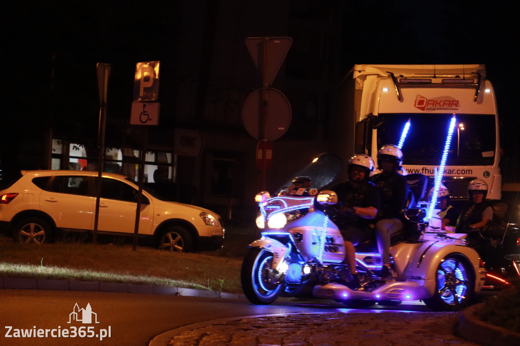 Fotorelacja: Nocna Parada Motocyklowa w Zawierciu