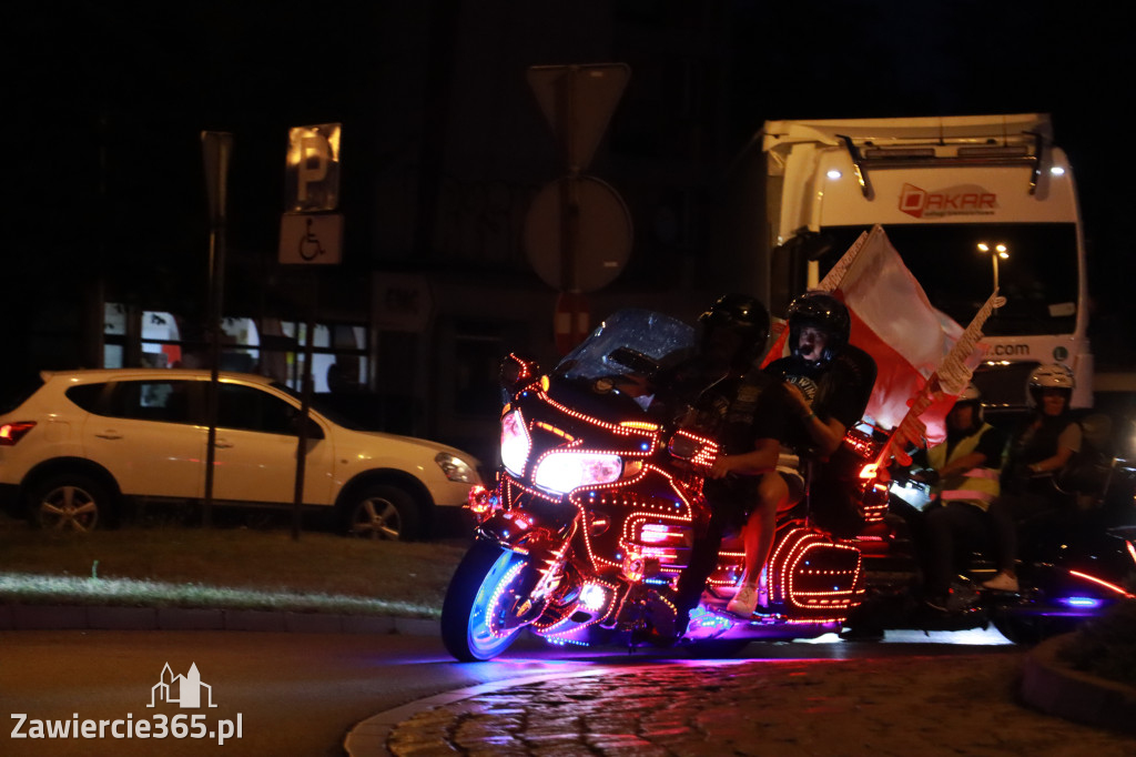 Fotorelacja: Nocna Parada Motocyklowa w Zawierciu