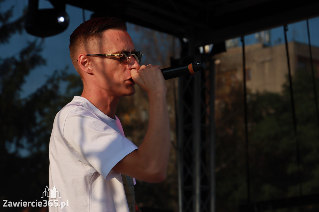 FOTORELACJA: RAP FEST W STREFIE KONCERTÓW w Zawierciu