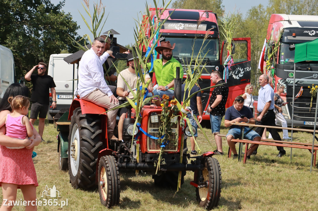 Fotorelacja: Korowód Dożynkowy w Kroczycach - Zlot Ciągników