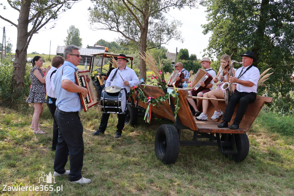 Fotorelacja: Korowód Dożynkowy w Kroczycach - Zlot Ciągników