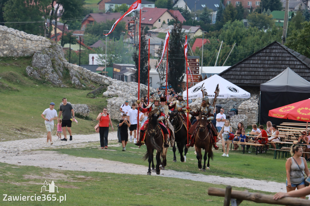 Fotorelacja: Pokaz konny husarii na Zamku Ogrodzieniec
