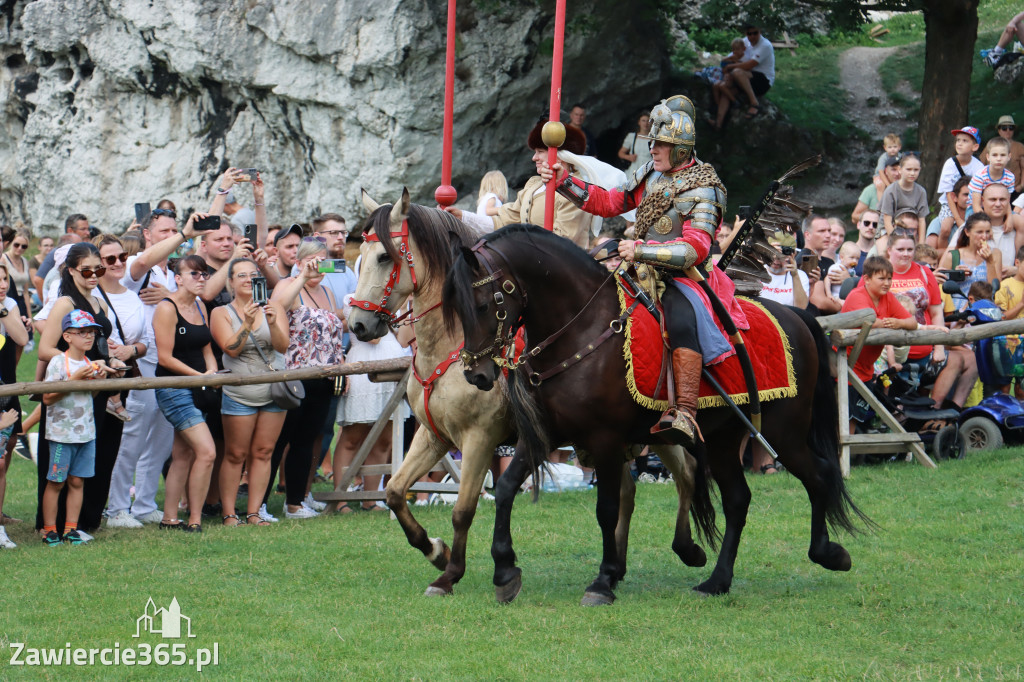 Fotorelacja: Pokaz konny husarii na Zamku Ogrodzieniec