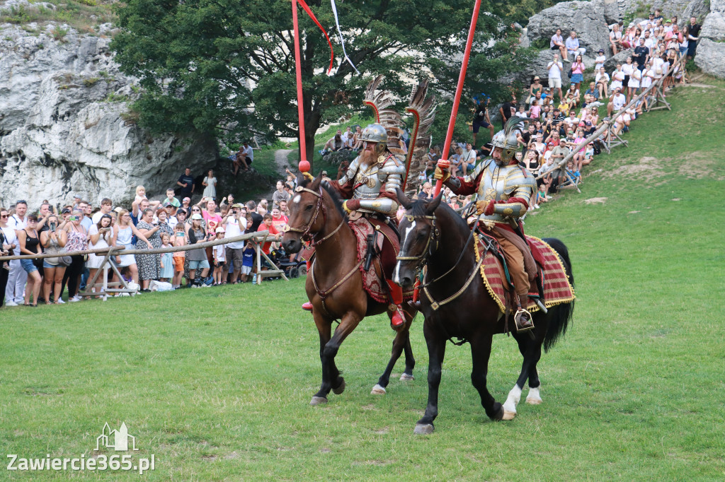 Fotorelacja: Pokaz konny husarii na Zamku Ogrodzieniec