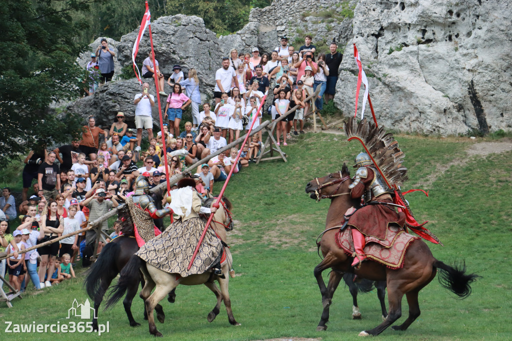 Fotorelacja: Pokaz konny husarii na Zamku Ogrodzieniec