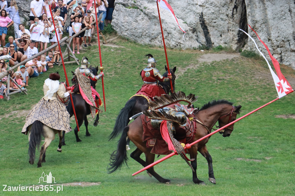 Fotorelacja: Pokaz konny husarii na Zamku Ogrodzieniec