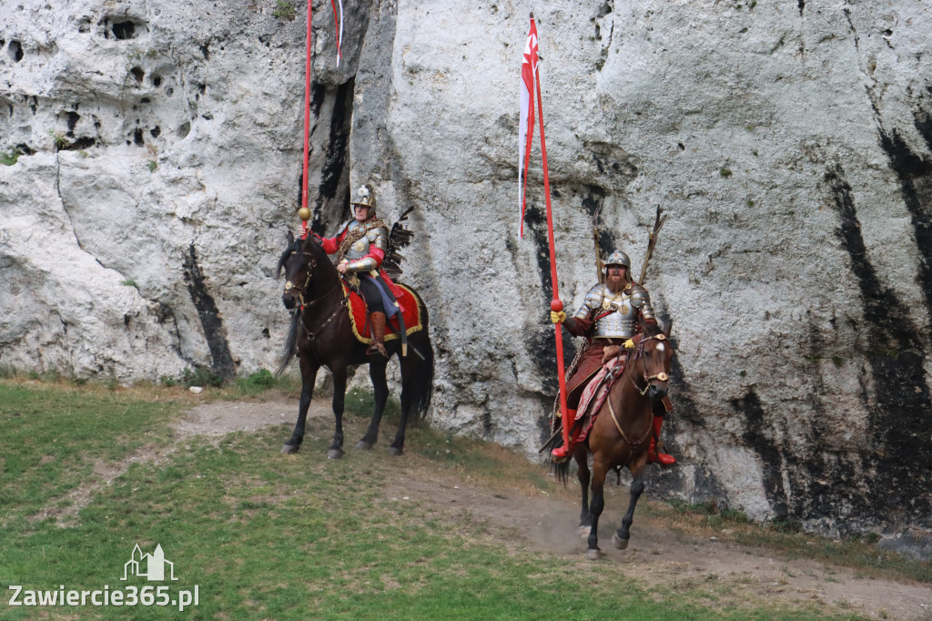 Fotorelacja: Pokaz konny husarii na Zamku Ogrodzieniec