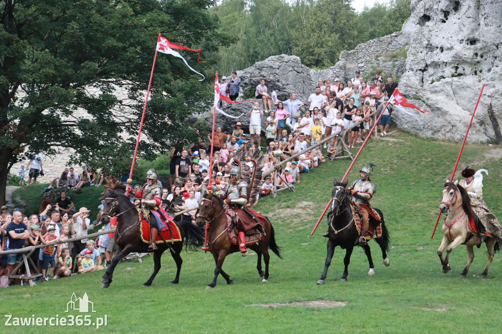 Fotorelacja: Pokaz konny husarii na Zamku Ogrodzieniec