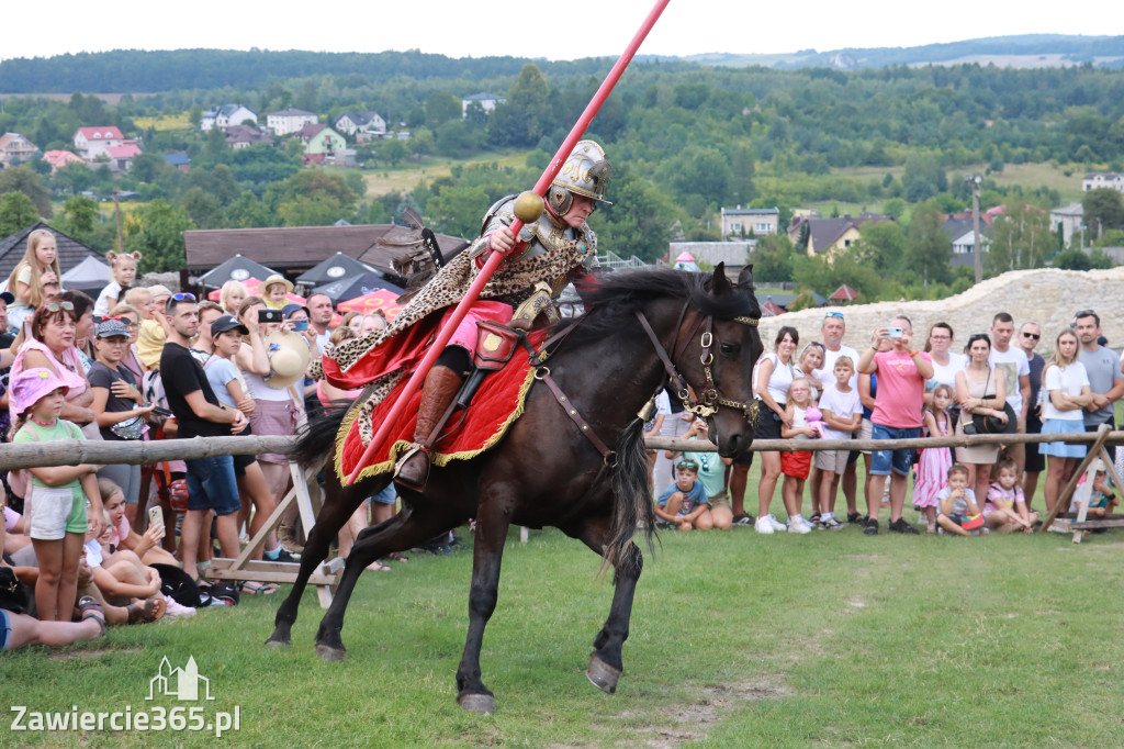 Fotorelacja: Pokaz konny husarii na Zamku Ogrodzieniec