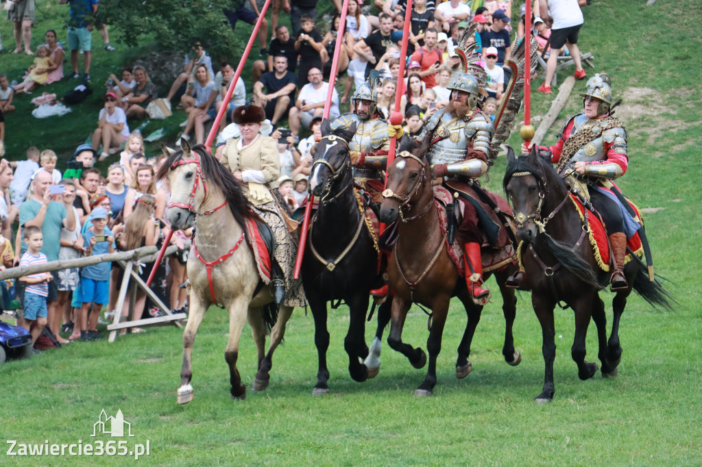 Fotorelacja: Pokaz konny husarii na Zamku Ogrodzieniec