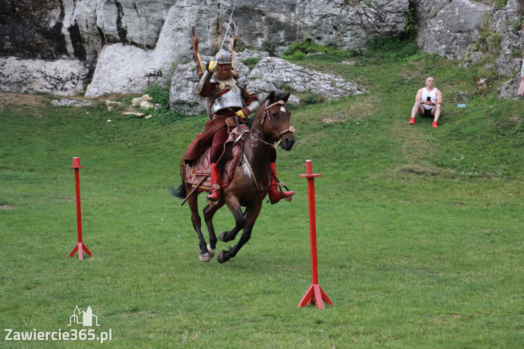 Fotorelacja: Pokaz konny husarii na Zamku Ogrodzieniec
