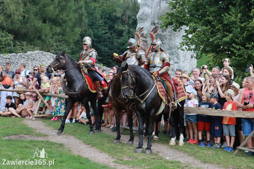 Fotorelacja: Pokaz konny husarii na Zamku Ogrodzieniec
