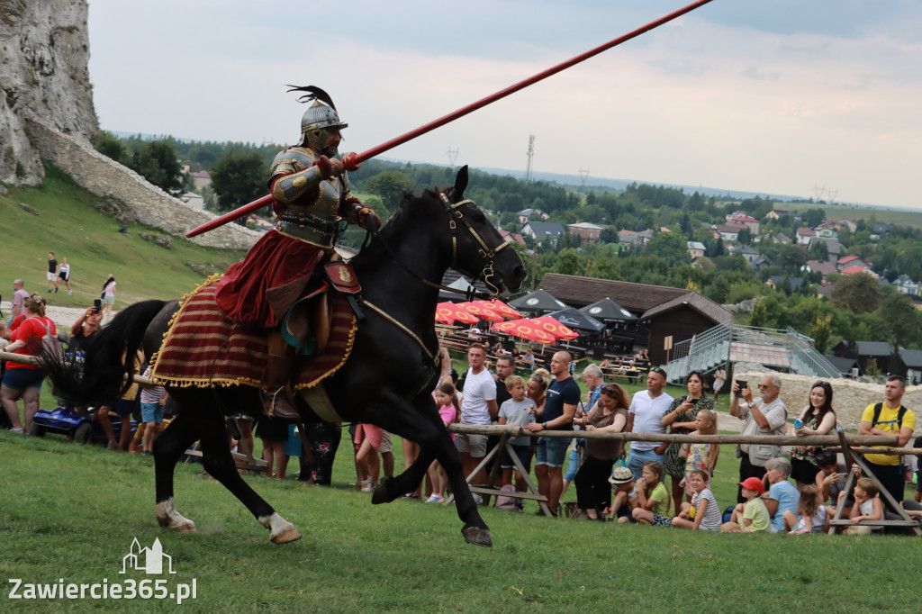 Fotorelacja: Pokaz konny husarii na Zamku Ogrodzieniec