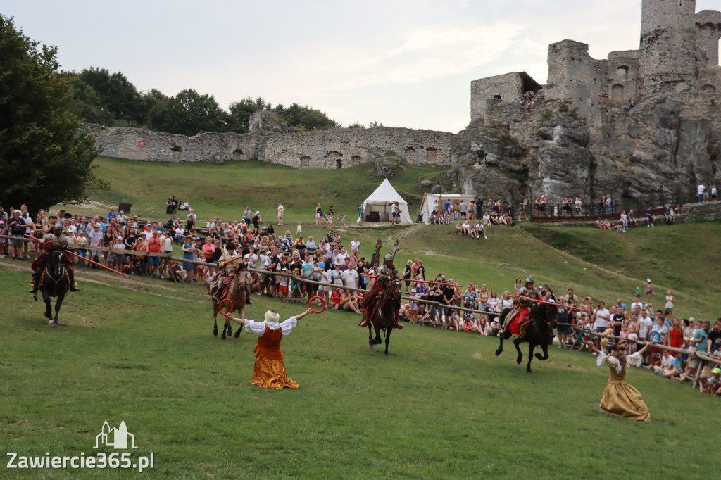 Fotorelacja: Pokaz konny husarii na Zamku Ogrodzieniec