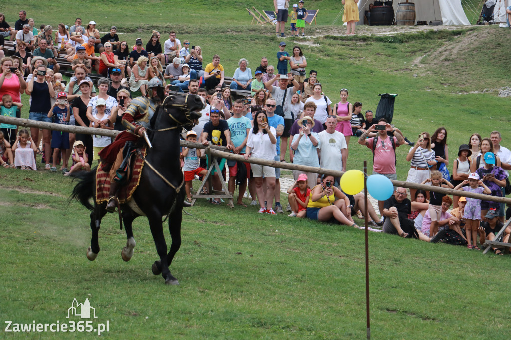 Fotorelacja: Pokaz konny husarii na Zamku Ogrodzieniec