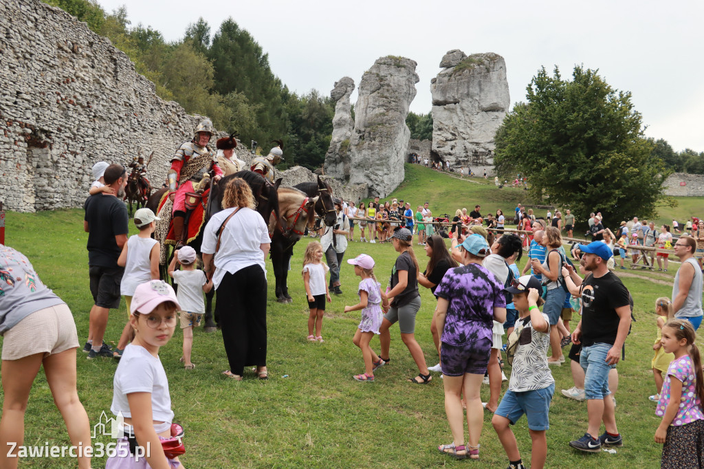 Fotorelacja: Pokaz konny husarii na Zamku Ogrodzieniec