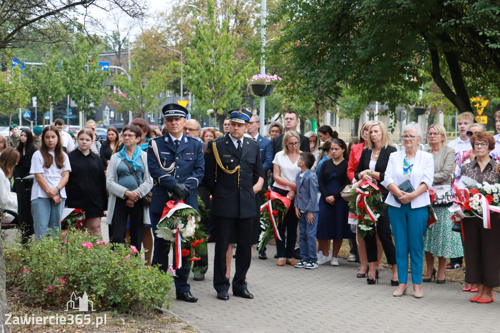 Fotorelacja: Zawiercie pamięta o ofiarach II wojny światowej