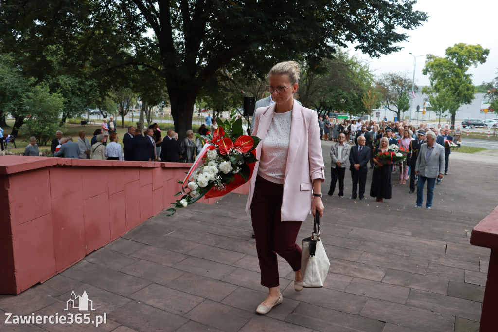 Fotorelacja: Zawiercie pamięta o ofiarach II wojny światowej